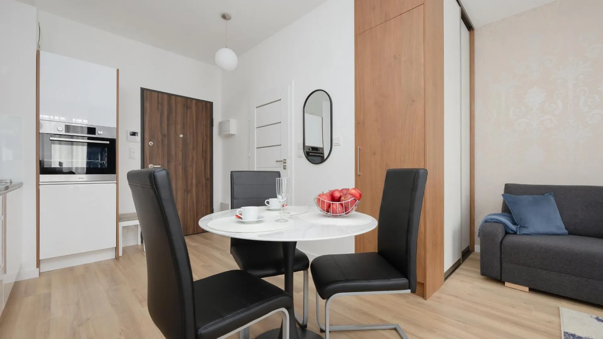 Apartment Holzera 6 Studio Close To Medicover And Paley Warsaw Poland